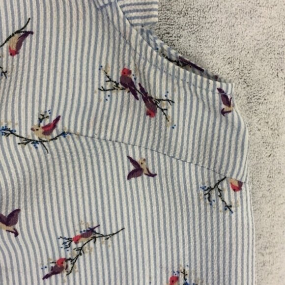 Monteau Los Angeles Top Sz Small Bird Pattern Pleated Cap Sleeve Keyhole Back - Picture 5 of 10
